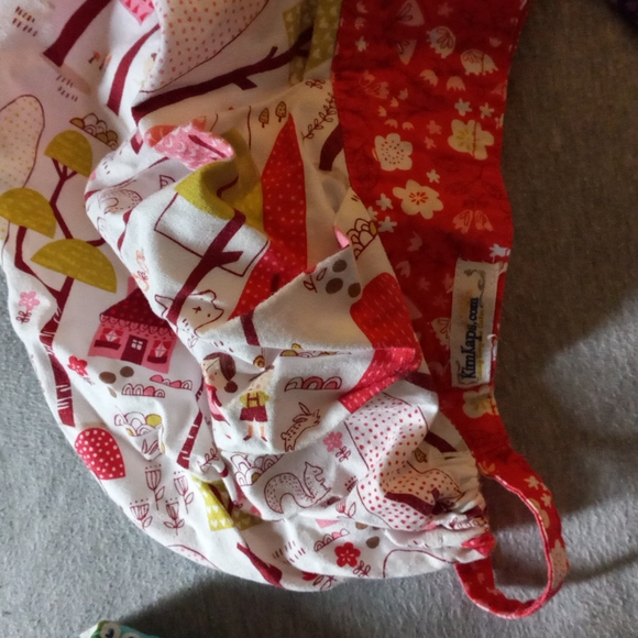 These are a lot of 6 surgical scrub caps. All Kim Caps accept the Halloween one. - Picture 5 of 7